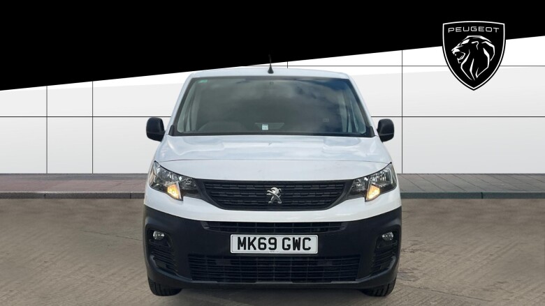Peugeot Partner Standard Diesel 1000 1.5 BlueHDi 100 Professional Van